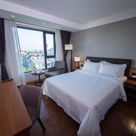 Prince Hotel Yangon Exterior foto