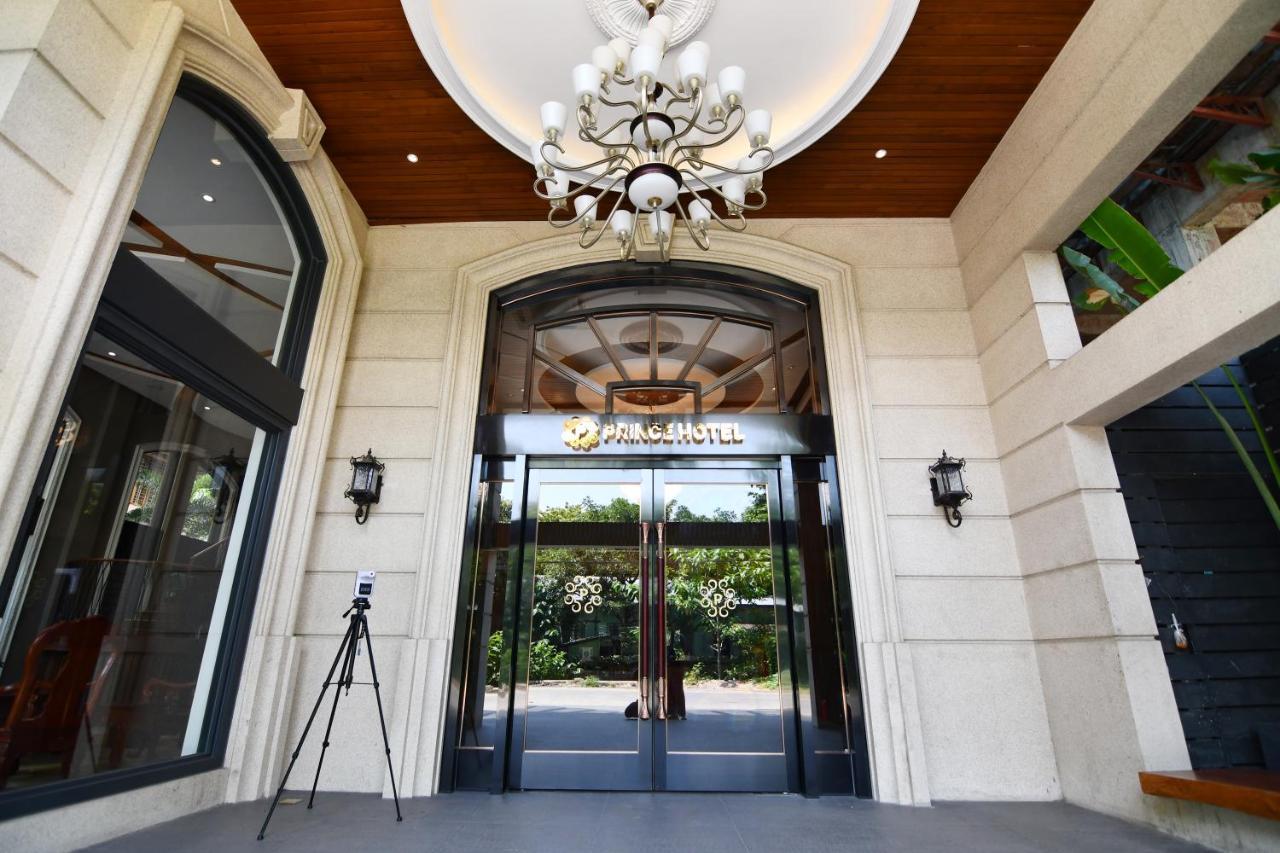 Prince Hotel Yangon Exterior foto