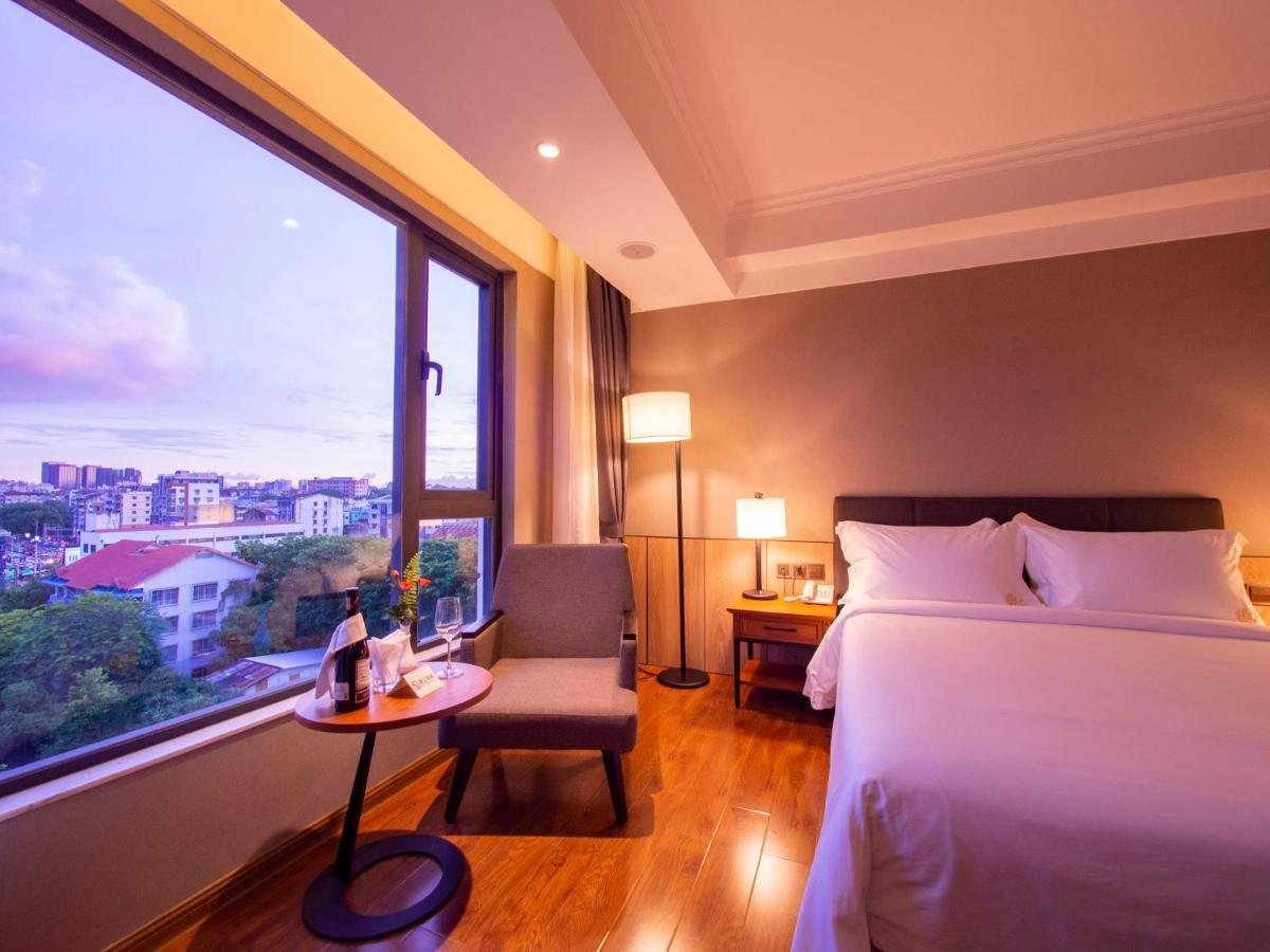 Prince Hotel Yangon Exterior foto