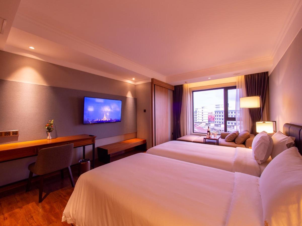 Prince Hotel Yangon Exterior foto